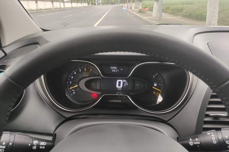 Used Renault Captur 2015 1.2T Automatic Comfort Edition
