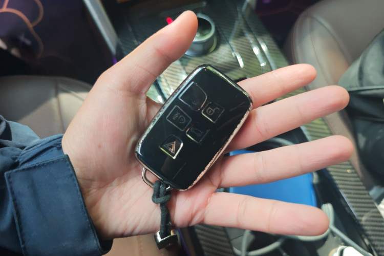 Used Land Rover Discovery Sport 2016 2.0T HSE Vehicle Key