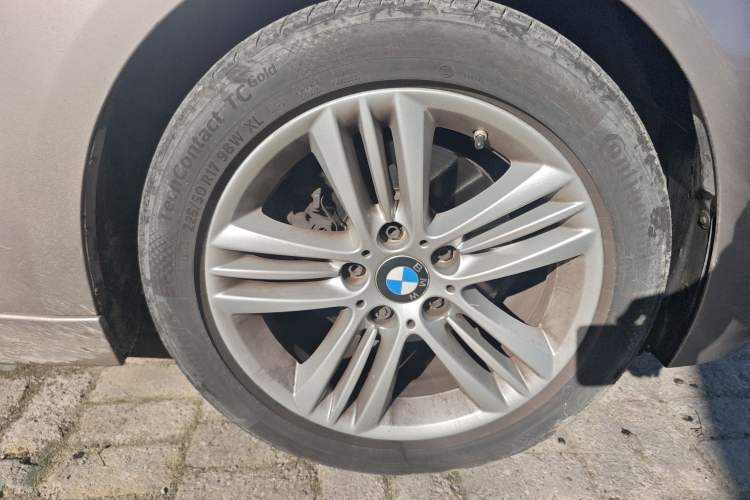 Used BMW 3 Series 2017 320Li Fashion Model
