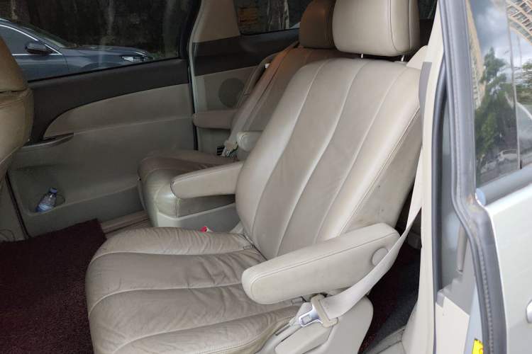 Used Toyota Previa 2006 2.4L 7-Seater Standard Edition
