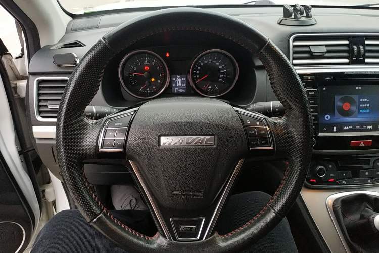 Used Haval M6 2017 1.5T Manual Two-Wheel Drive Elite Model Steering Wheel