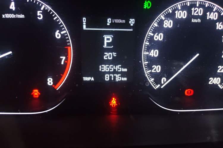 Used Honda Accord 2018 230TURBO Comfort Version National V Odometer Close Up