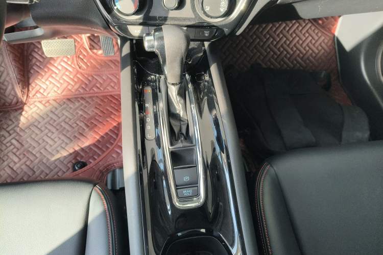 Used Honda Vezel 2020 1.5L CVT Elite Edition
