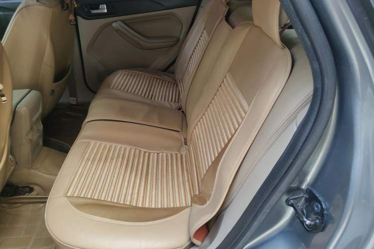 Used Ford Focus 2011 Hatchback 1.8L Automatic Fashion Edition Left Rear Seat