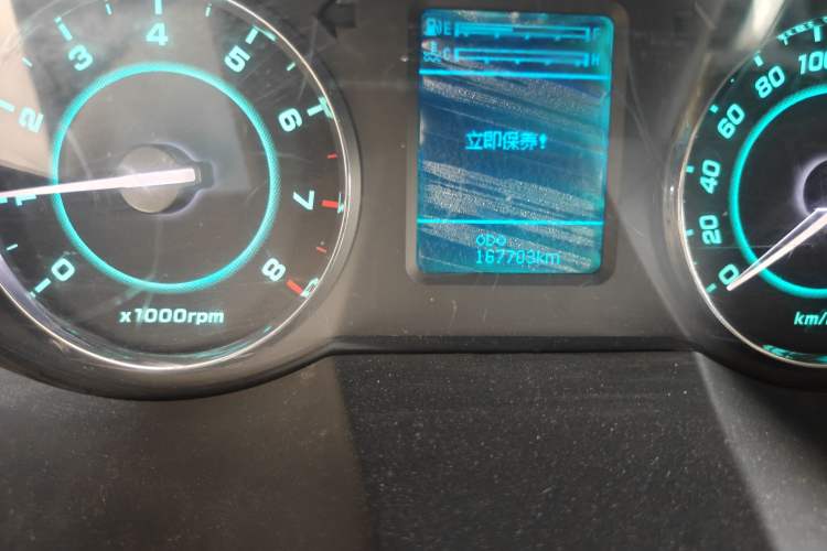 Used JAC Group Refine M5 2014 Colorway 2.0T Gasoline Manual Business Edition Odometer Close Up