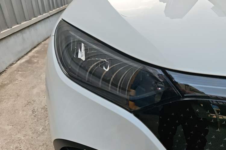 Used Mercedes-Benz EQE SUV 2023 350 4MATIC Luxury Edition Right Front Headlight