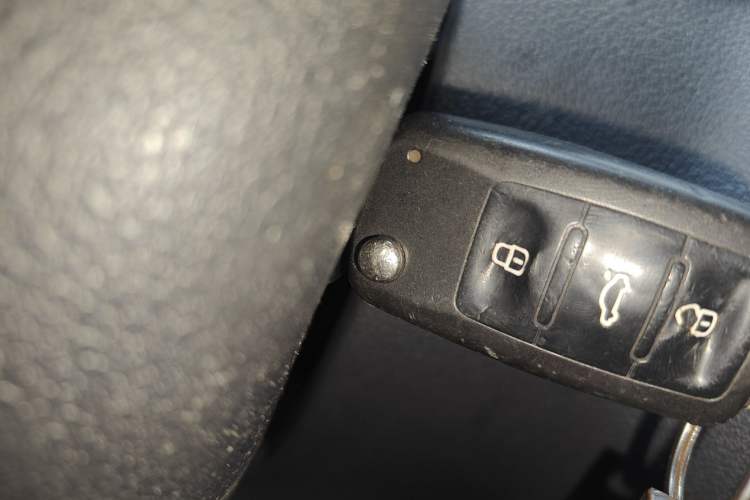 Used Volkswagen Tiguan 2015 1.8TSI Automatic All-Wheel Drive Comfort Edition Vehicle Key