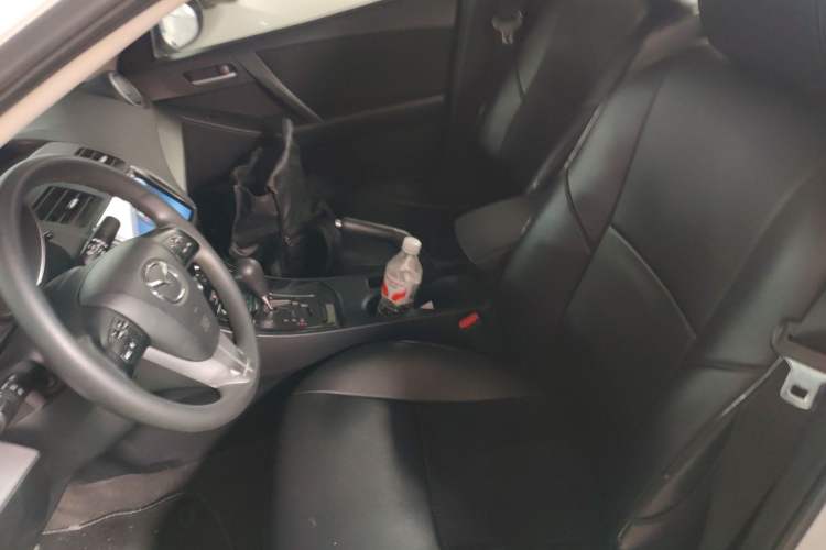 Used Mazda 3 2015 Sedan 1.6L Automatic Elite Model