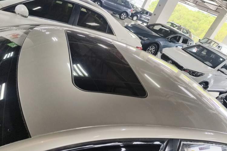 Used Skoda Rapid 2018 1.6L Manual Comfort Edition Roof