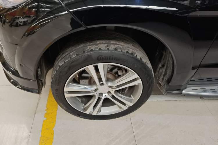 Used Mercedes-Benz M-Class 2014 ML 400 4MATIC Luxury Model