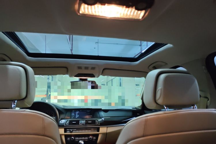 Used BMW 5 Series 2011 523Li Luxury Model Headliner