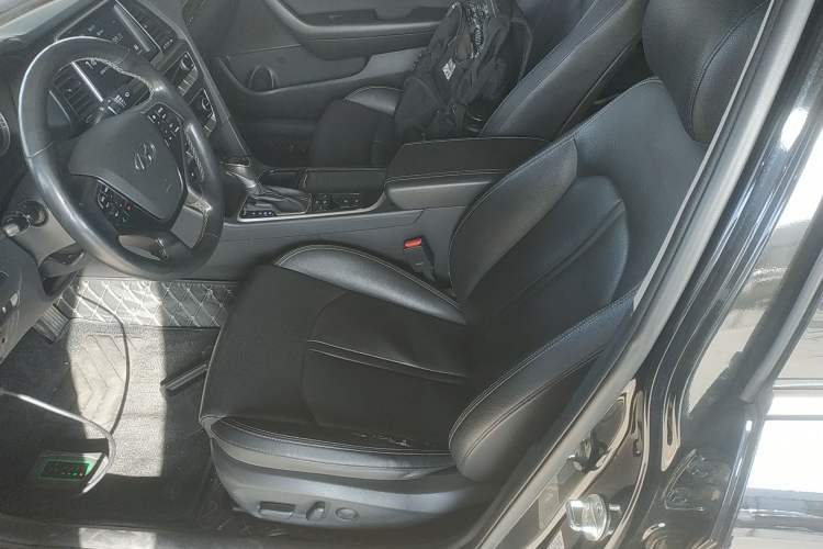 Used Hyundai Sonata Plug-in Hybrid 2018 2.0 PHS Smart Connect Version China VI Standard