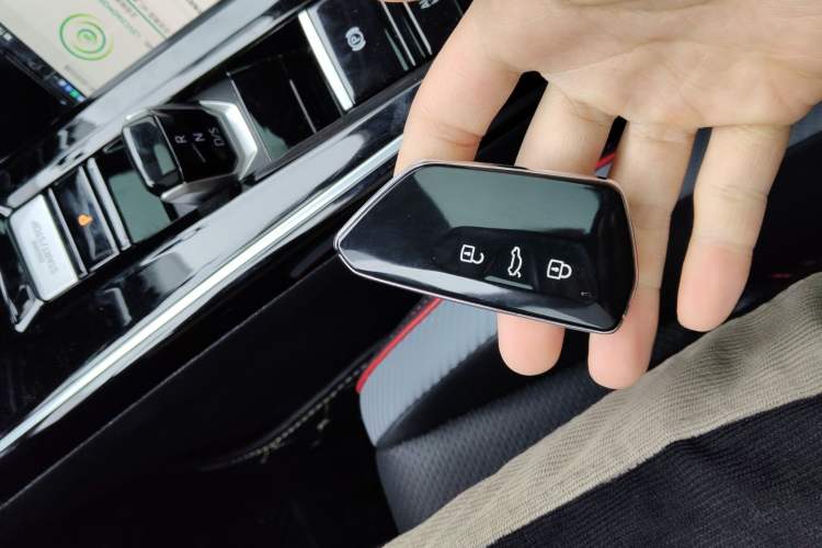 Used Volkswagen Lamando 2023 Lavida L 280TSI DSG Cool & Spicy Edition Vehicle Key