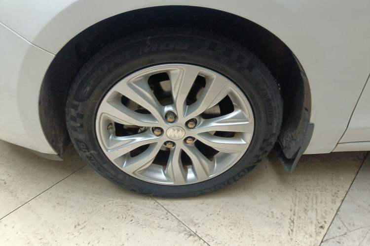 Used Buick GT 2021 Exemplar 1.5L Automatic Elite Version Left Front Wheel Hub