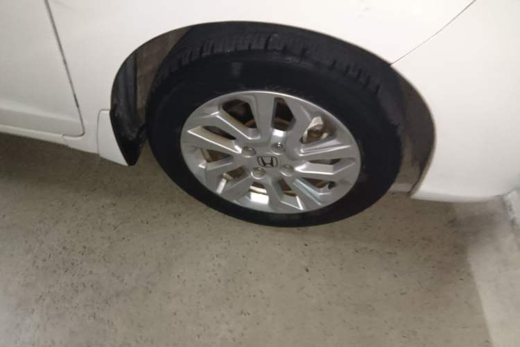 Used Honda Fit 2018 1.5L CVT Comfort Sunroof Version Right Front Wheel Hub