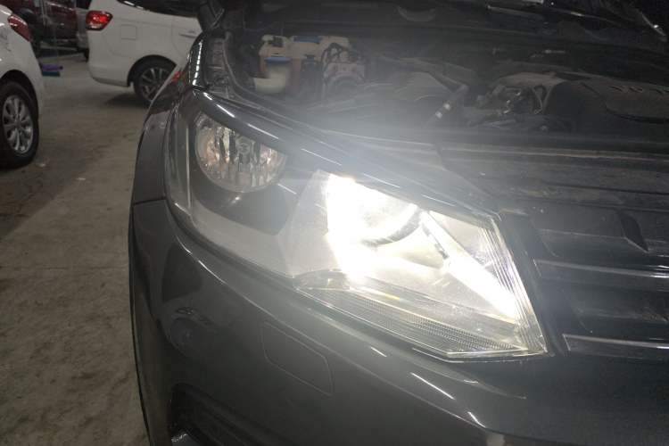 Used Volkswagen Touareg 2011 3.0 TSI Standard Version