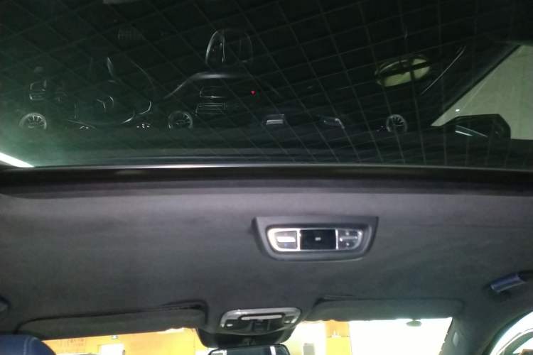 Used Mercedes-Benz V-Class 2018 V 260 L Prestige Extended Version China VI
