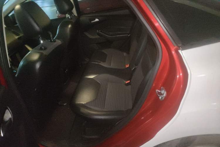 Used Ford Focus 2015 Sedan 1.6L Automatic Trend Model Left Rear Seat