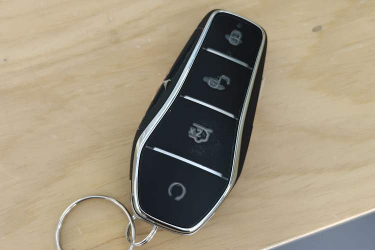 Used BYD Seal 05 DM-i 2025 DM-i Intelligent Drive 120KM Flagship Model Vehicle Key