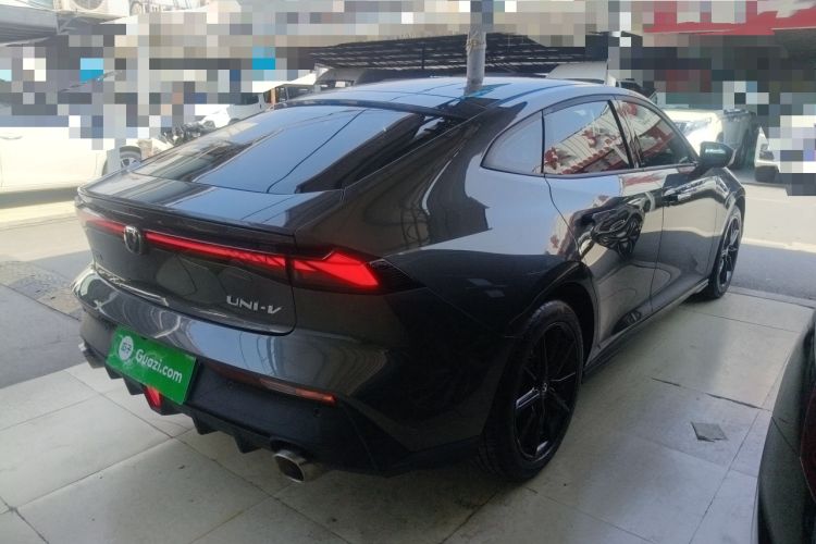 Used CHANGAN UNI-V 2023 1.5T Premium Model
