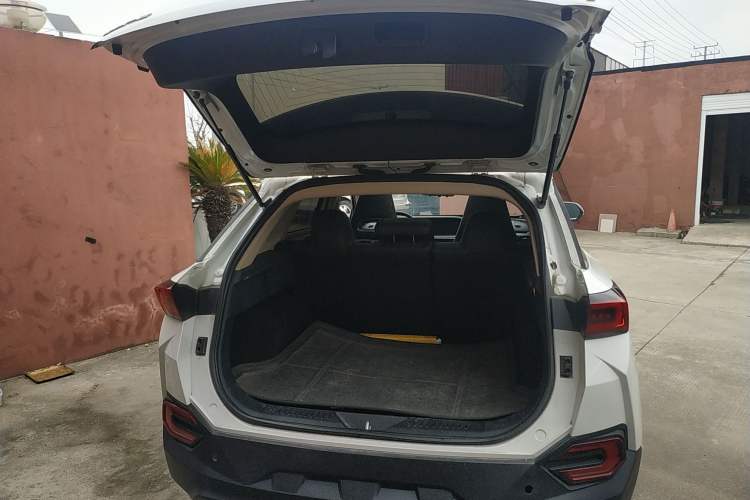 Used Bestune T77 2019 230 TID Automatic Prestige Version China V Emission Standard
