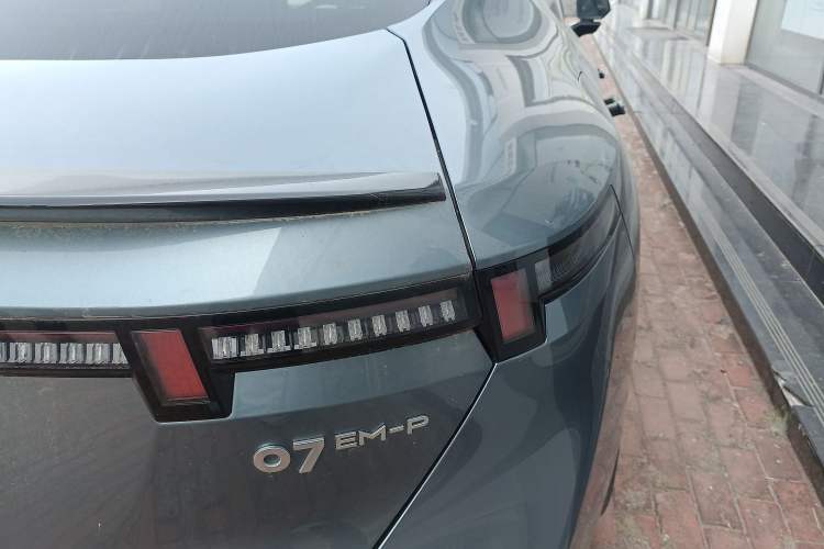Used Lynk & Co 07 2024 EM-P 126 Long-Range Ultra Exterior 3