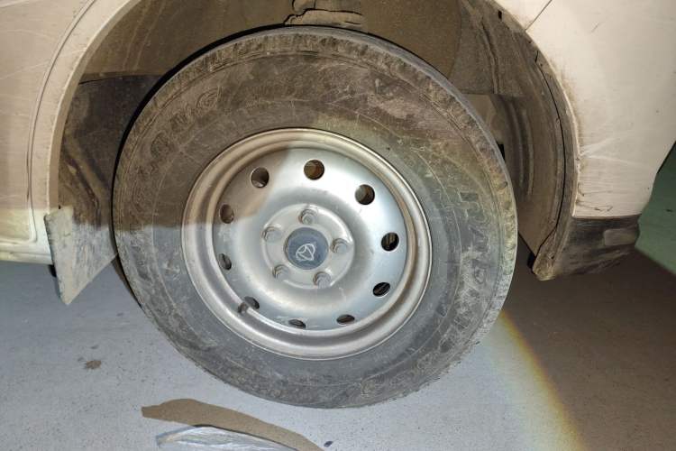 Used CHANGAN KAICHENG Ruixing EM80 2024 Comfort-Style 6-Seater 41.86 kWh
