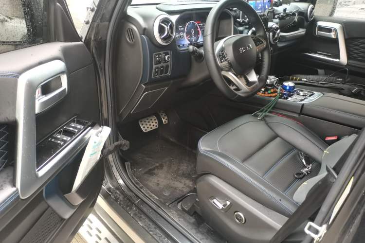 Used BAIC Off-Road BJ40 2021 2.0D Automatic Four-Wheel Drive Blade Hero Edition Adventurer Model (with Front and Rear Electronic Locks) Driver Seat