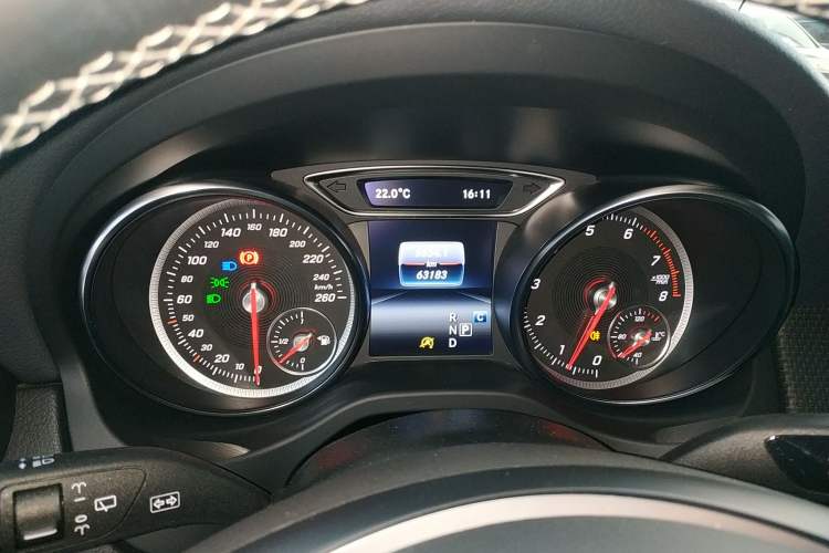 Used Mercedes-Benz GLA 2017 GLA 200 Fashion Model Instrument Cluster