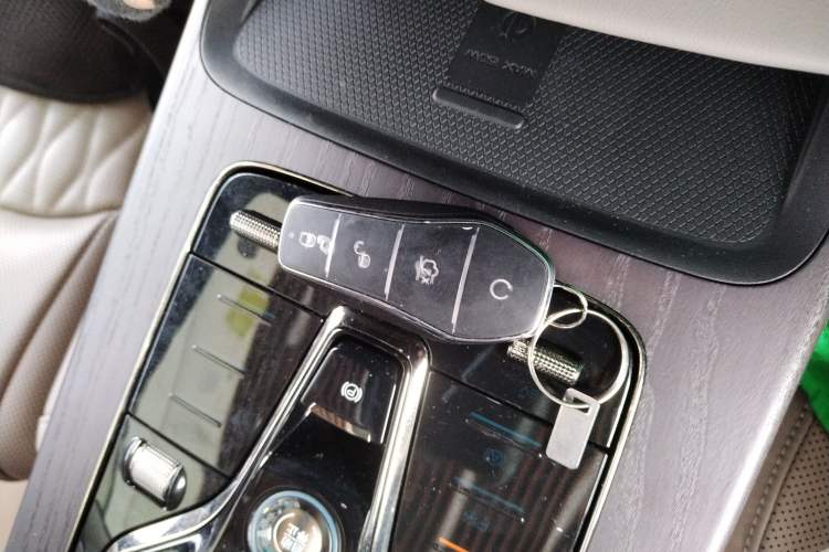 Used BYD Han 2025 DM-i Intelligent Driving Edition 125KM LiDAR Flagship Model