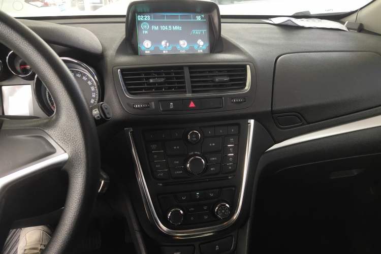 Used Buick Encore 2015 1.4T Automatic Two-Wheel Drive Urban Elite Version