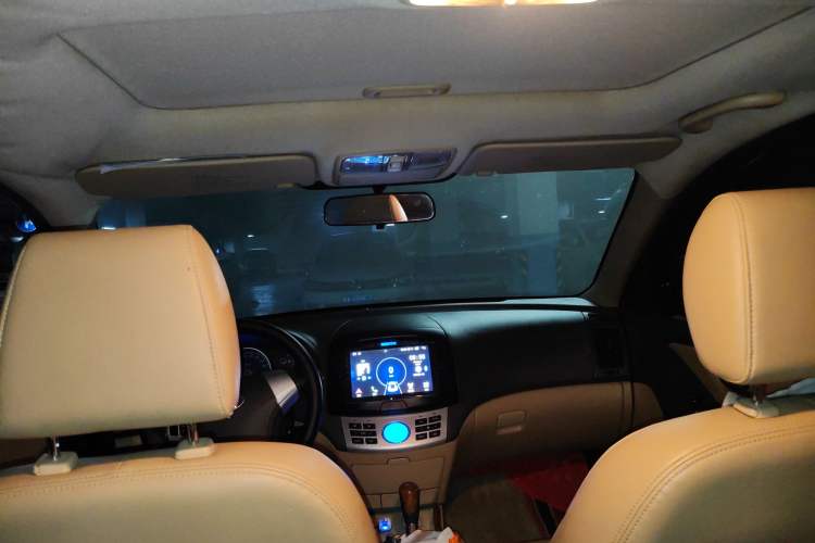 Used Hyundai Celesta 2011 1.6L Automatic Luxury Version
