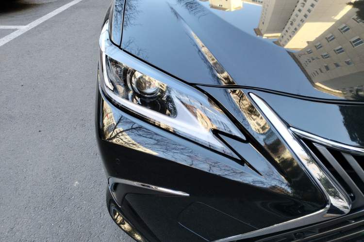 Used Lexus ES 2018 260 Excellence Edition China V Standard