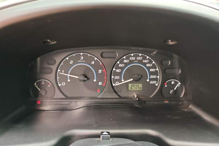 Used JMC Transit 2019 2.8T Commercial Version Short Wheelbase Mid-Roof 6-Seater China VI JX493