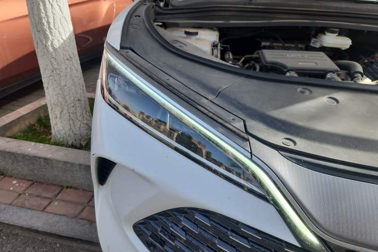 Used BYD Song L DM-i 2024 112 km Leading Edition Right Front Headlight