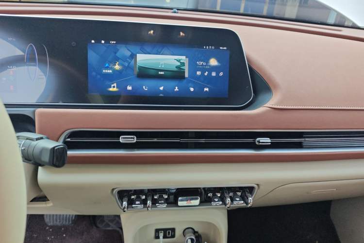 Used ORA Good Cat 2021 400km Standard Range Venus Edition Lithium-Ion Battery