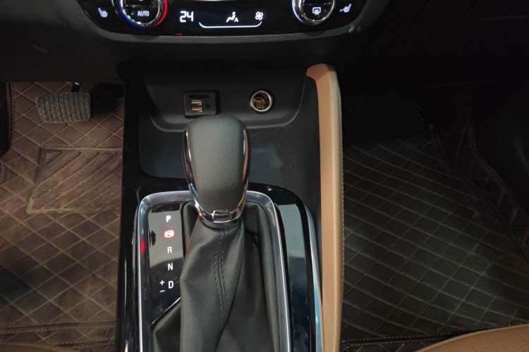 Used Buick GL6 2021 323T Mild Hybrid Connect Luxury Model Gear Lever