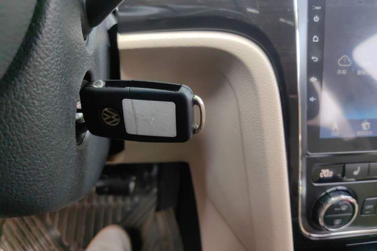 Used Volkswagen Passat 2013 1.8TSI DSG Prestige Edition Vehicle Key