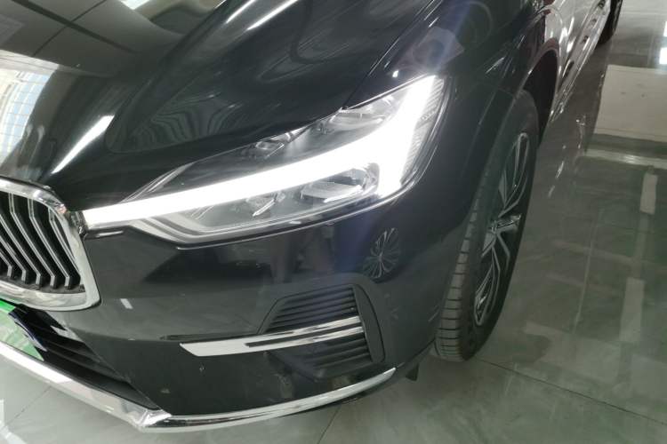 Used Volvo XC60 2024 B5 4x4 Smart Luxury Edition
