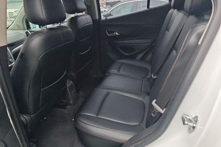 Used Buick Encore 2014 1.4T Automatic Two-Wheel Drive Urban Elite Model Left Rear Seat