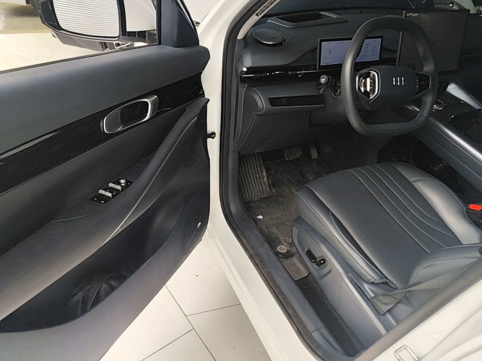 Geely Galaxy E5 2024 530 km Exploration+ Version — снимка 18
