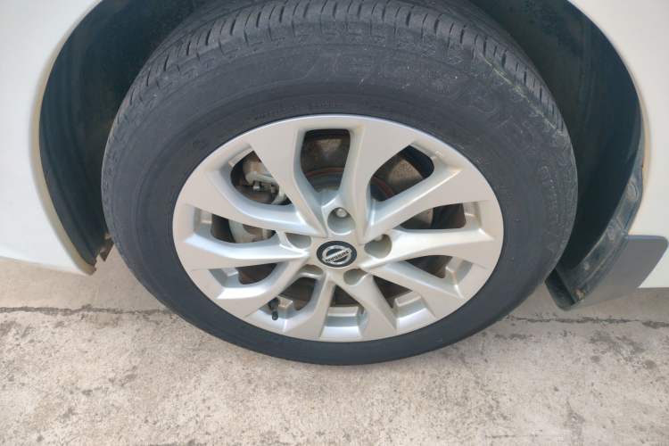 Used Nissan Sylphy 2019 1.6XL Manual Luxury Version China VI Standard