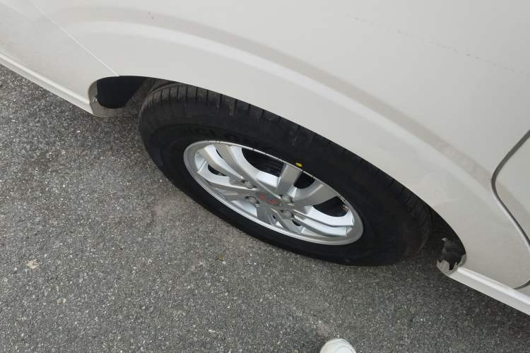 Used Wuling Hongguang 2019 1.5L S Standard Version China VI LAR
