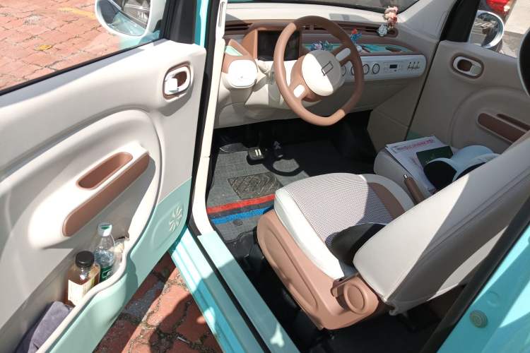 Used Bestune Pony 2026 222km Colorful Horse
