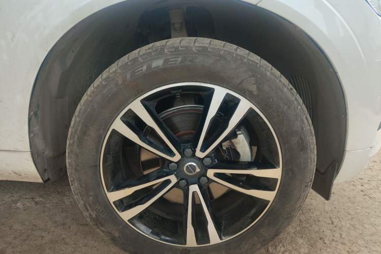 Used Volvo XC60 2019 T5 4x4 Smart Edition China V Standard
