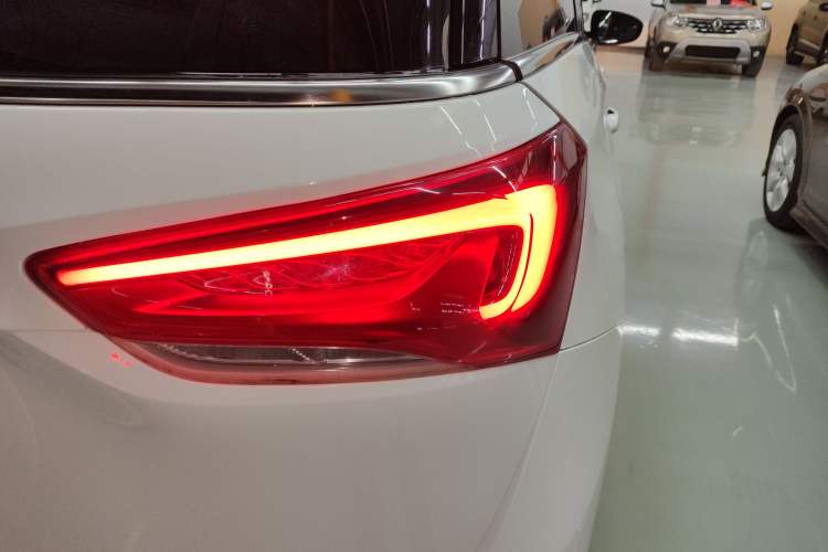 Used Buick GL6 2019 18T 6-Seater Connected Luxury Version China VI Standard