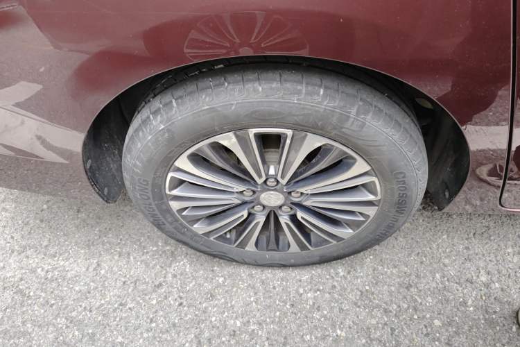 Used Buick GL8 2022 ES Land Cruiser 653T Luxury Model
