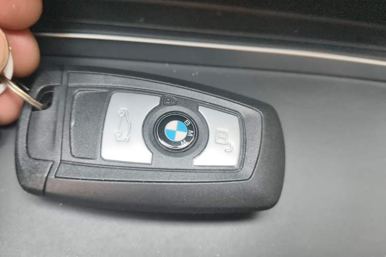 Used BMW 3 Series 2018 320Li Fashion Model Vehicle Key