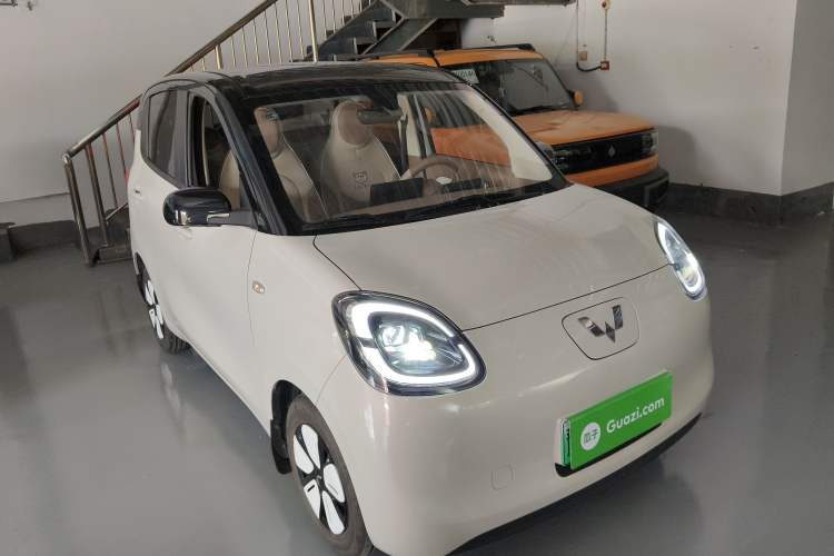 Used Wuling Hongguang MINIEV 2025 Four-Door Version Zhenxiang+ Edition Front Right 45 Deg