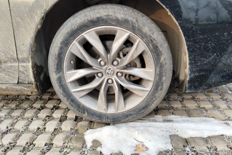 Used Toyota Avalon 2019 2.0L Luxury Edition China VI Standard Right Front Wheel Hub